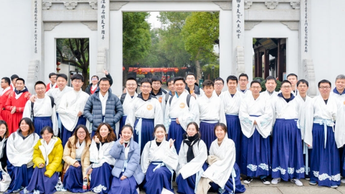 《玩霸江湖》六大门派古装主题团建