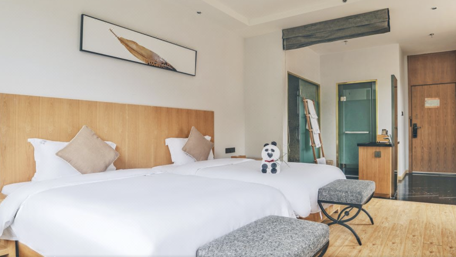 雅安荥经龙苍沟宽山隐庐温泉度假酒店