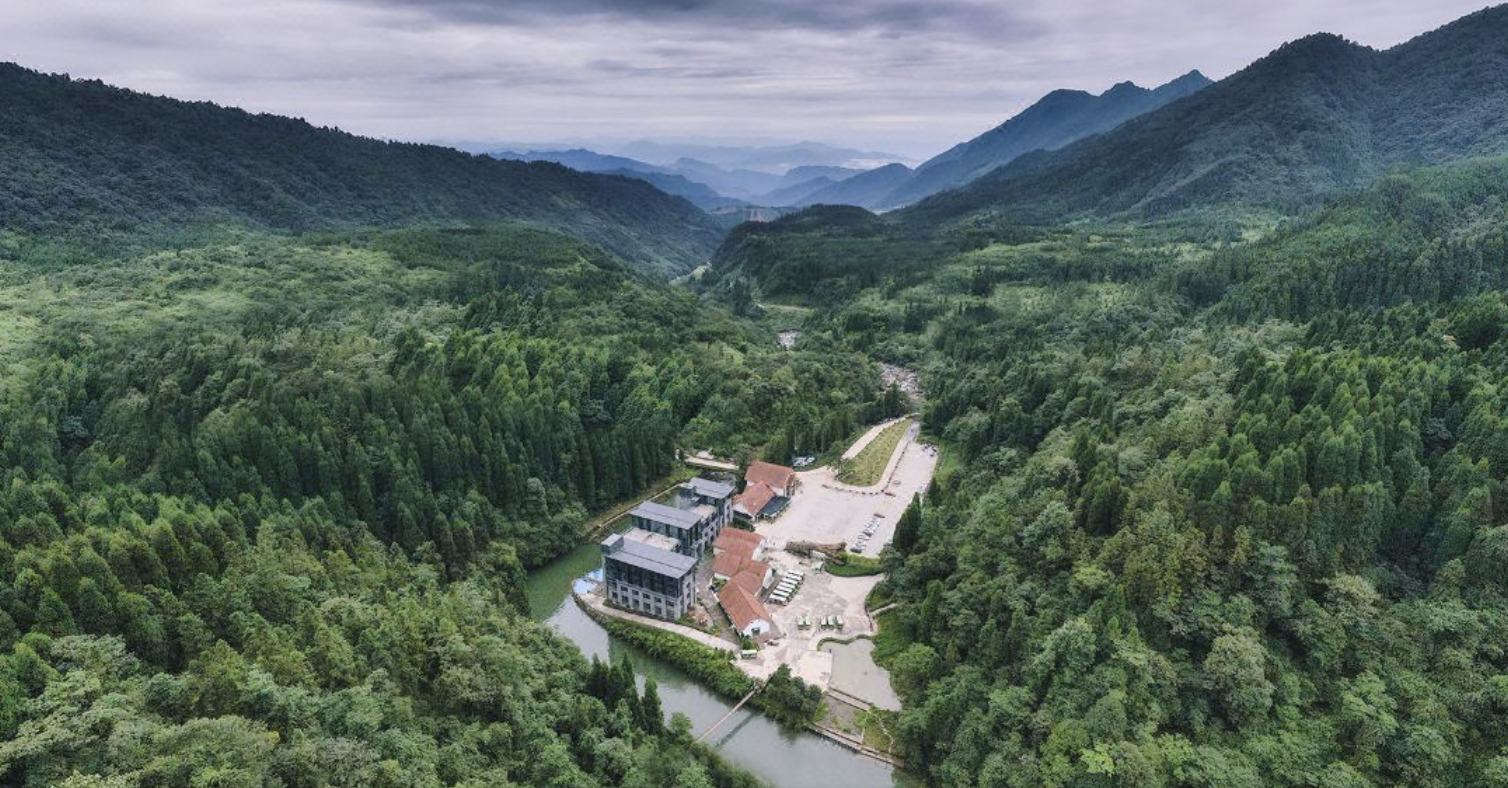 雅安荥经龙苍沟宽山隐庐温泉度假酒店